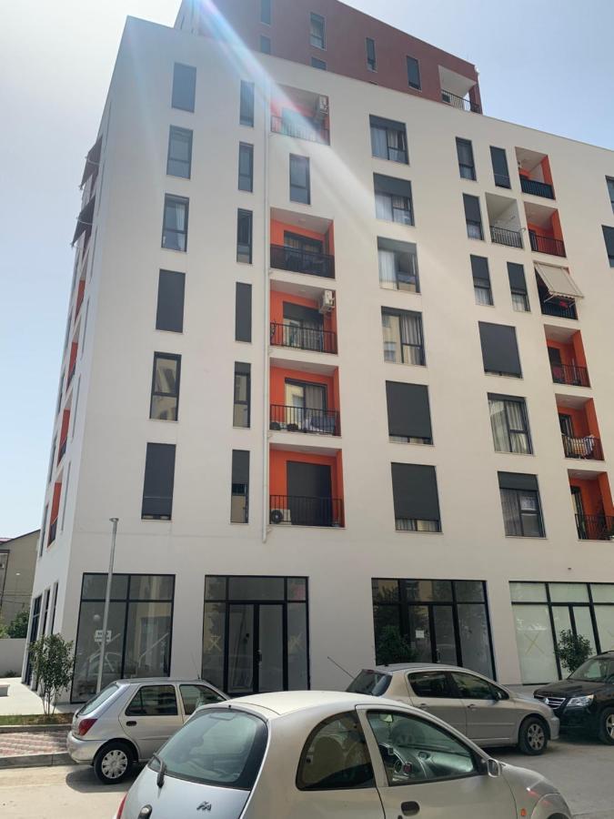 Beautiful And Lovely Apartment Tirana Eksteriør billede