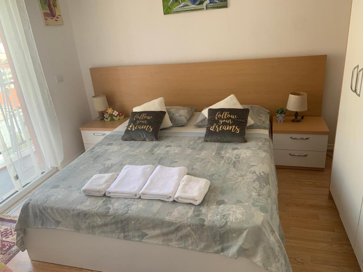 Beautiful And Lovely Apartment Tirana Eksteriør billede