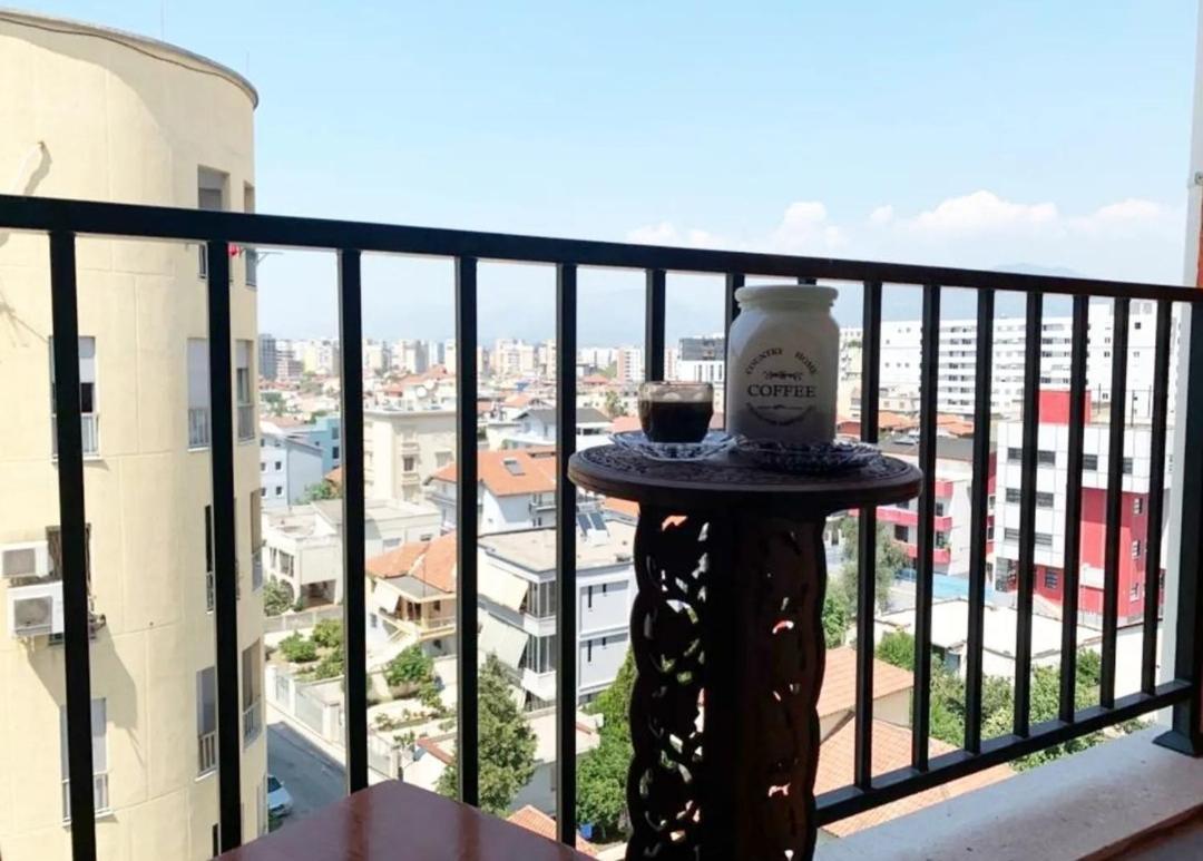 Beautiful And Lovely Apartment Tirana Eksteriør billede